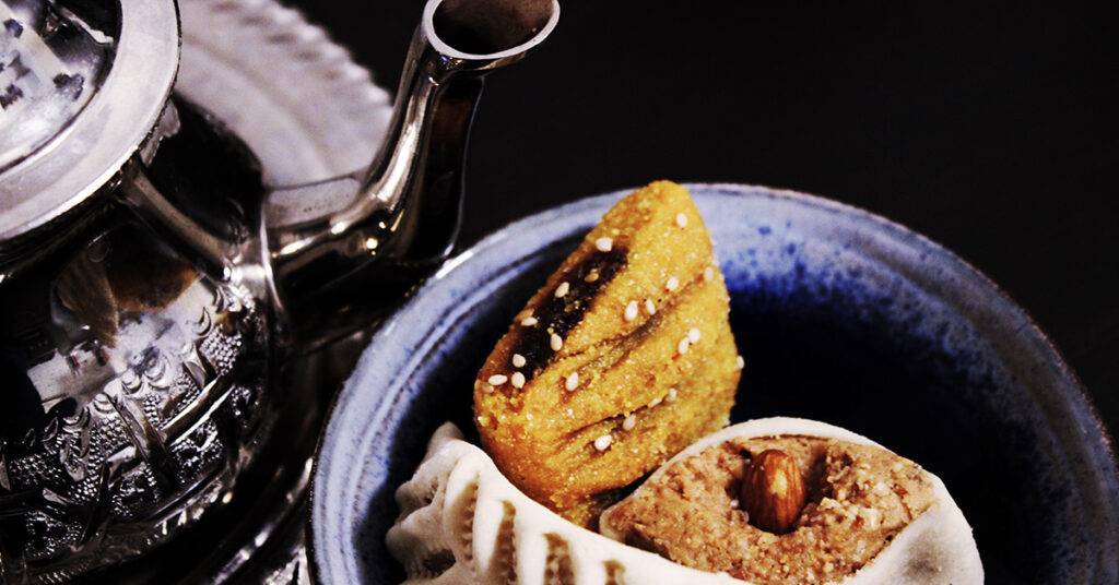 Moroccan tea with sweets